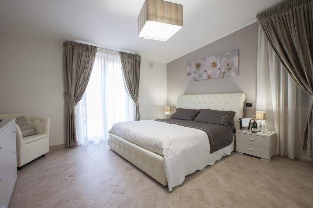 Amira Luxury Apartments Santa Maria Capua Vetere Exteriör bild